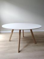 Eettafel HAY 140cm, Huis en Inrichting, Tafels | Eettafels, Ophalen, Scandinavisch, Zo goed als nieuw, Vier personen