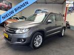 Volkswagen Tiguan 1.4 TSI Sport&Style AUTOMAAT, Euro 5, Zwart, 4 cilinders, Alcantara