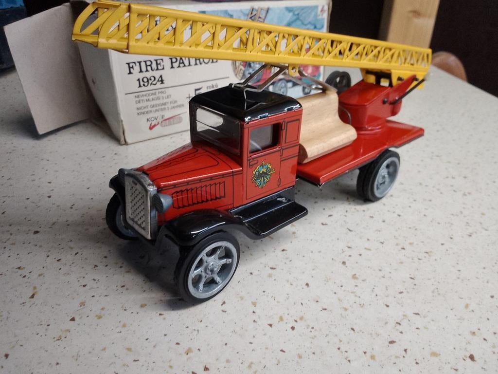 Brandweer auto compleet met doosje, Ophalen of Verzenden, Overige merken