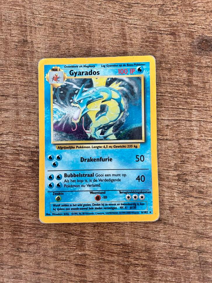 Nederlandse Gyrados Pokemon kaart - Base Set 6/102, Hobby en Vrije tijd, Verzamelkaartspellen | Pokémon, Gebruikt, Losse kaart