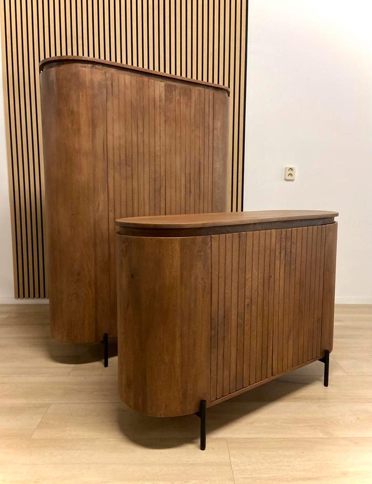 Kast / boekenkast noor walnoot look rond ovaal en dressoir, Huis en Inrichting, Kasten | Wandmeubels, Nieuw, 100 tot 150 cm, Minder dan 150 cm