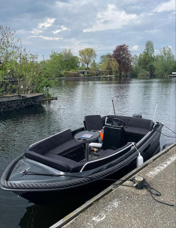 Finder 435 sloep – 9.9pk – Rijk uitgerust – Vaarklaar, Watersport en Boten, Sloepen, Zo goed als nieuw, 10 tot 30 pk, 3 tot 6 meter