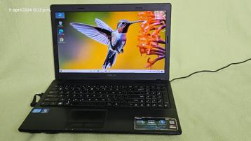 Asus Laptop mooie heldere Beeld In nette staat, SSD Lader beschikbaar voor biedingen