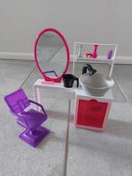 Barbie kapsalon met werkende waterkraan, Kinderen en Baby's, Speelgoed | Poppen, Ophalen of Verzenden, Zo goed als nieuw, Barbie