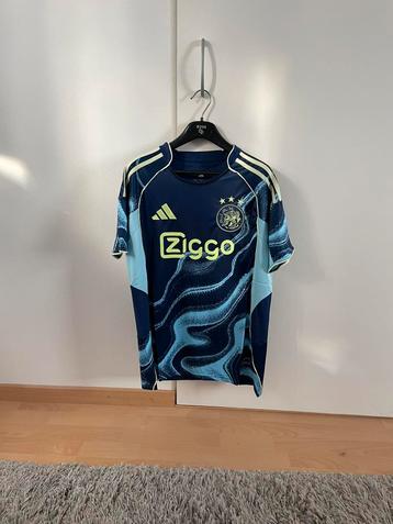 Ajax Shirt 2025 - 2026 Maat M beschikbaar voor biedingen