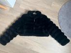 Zwarte faux fur jas - maat 42 (past ook 36), Kleding | Dames, Zwart, Maat 42/44 (L), Ophalen of Verzenden, Jasje