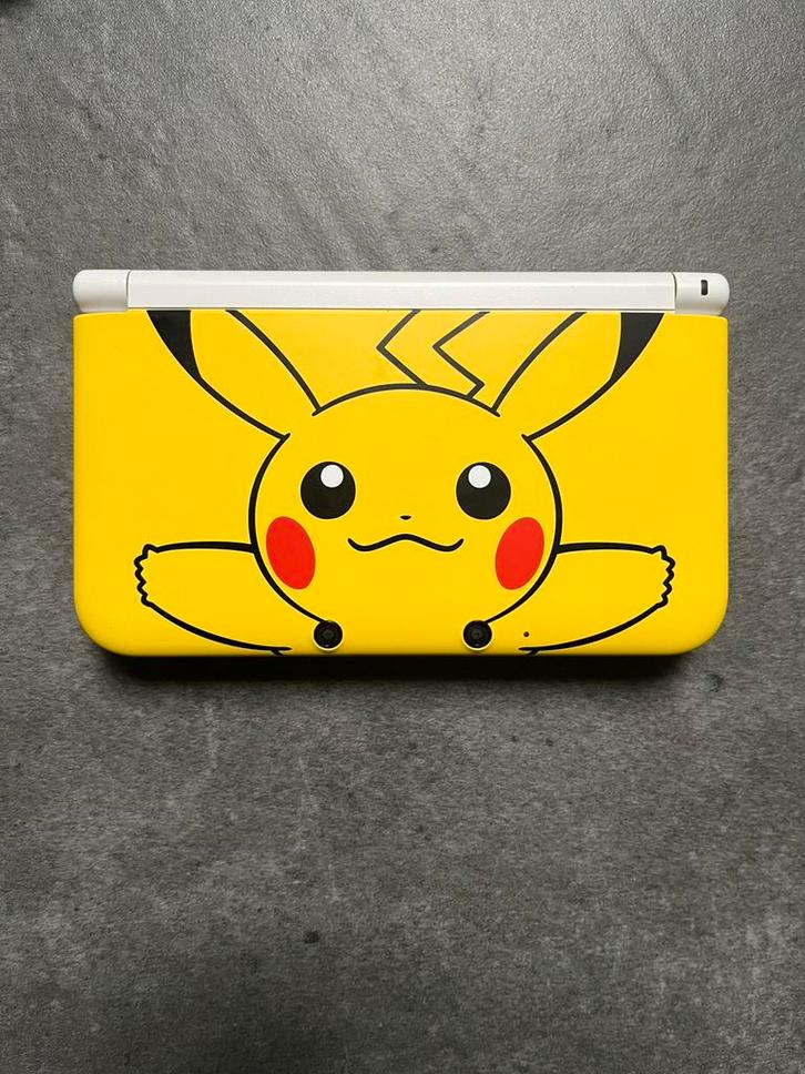 Nintendo 3DS XL Pikachu Edition (Ophalen in Zonhoven), Spelcomputers en Games, Spelcomputers | Nintendo 2DS en 3DS, Zo goed als nieuw