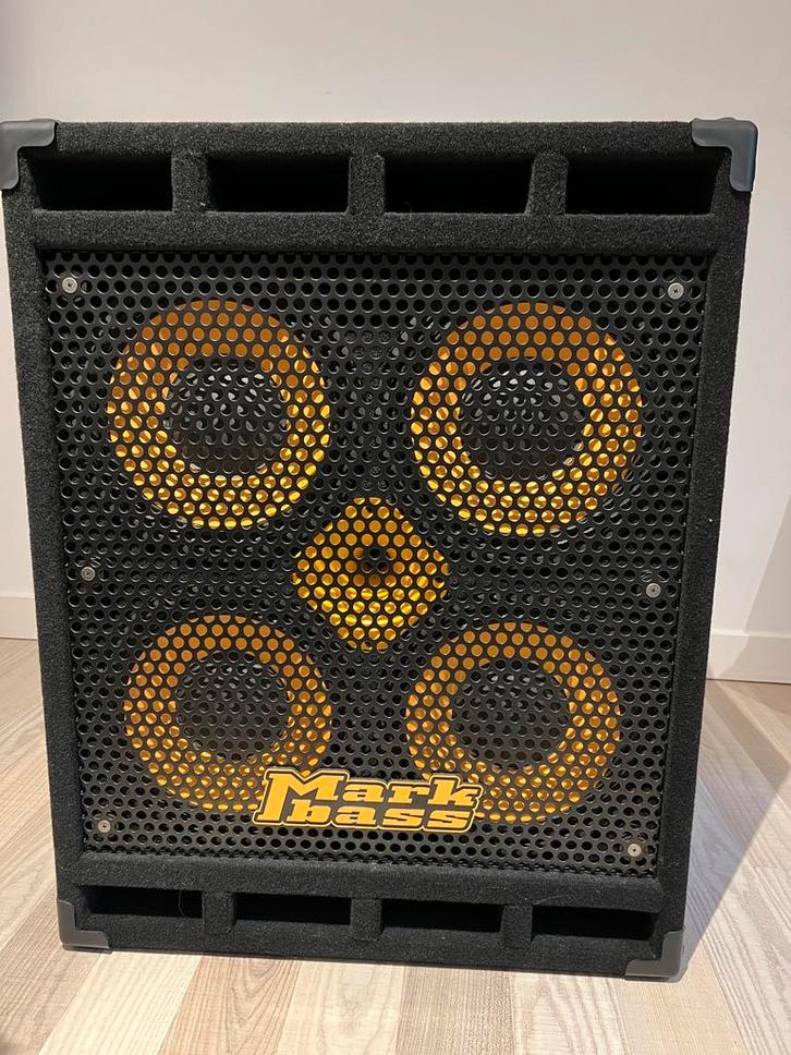 Markbass STD 104-HF / 800 w. ZGAN, Muziek en Instrumenten, Versterkers | Bas en Gitaar, Zo goed als nieuw, 100 watt of meer, Ophalen