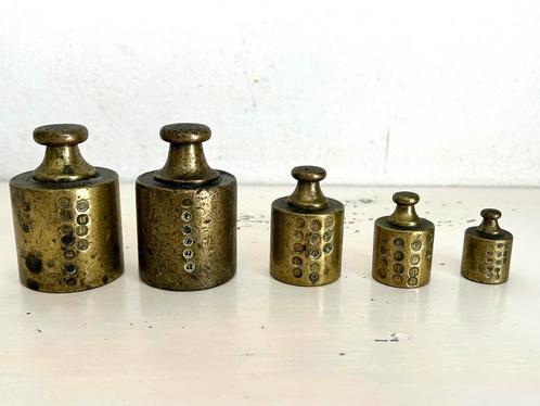 Vijf antieke gewichten koper OPRUIMING 7,50, Antiek en Kunst, Antiek | Gereedschap en Instrumenten, Ophalen