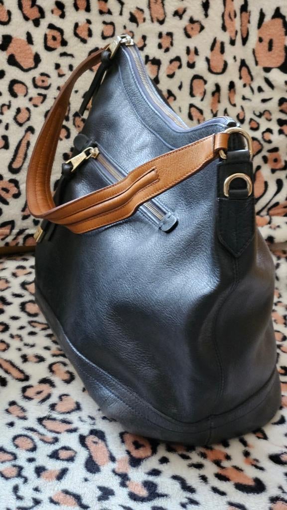 Massimo Dutti tas model 6813, Ophalen of Verzenden, Zo goed als nieuw, Zwart, Handtas