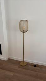 Staande goudkleurige lamp, Huis en Inrichting, Lampen | Vloerlampen, Ophalen, Zo goed als nieuw, 150 tot 200 cm