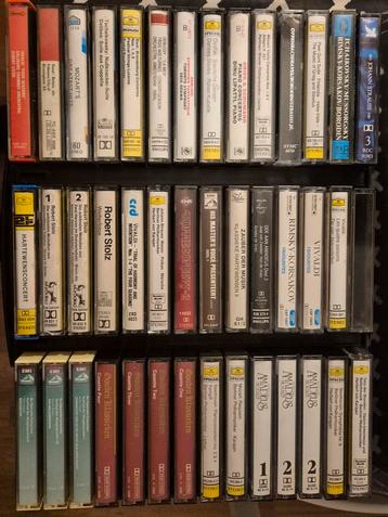 Flair Box / koffer met 41 cassettebandjes - klassiek beschikbaar voor biedingen