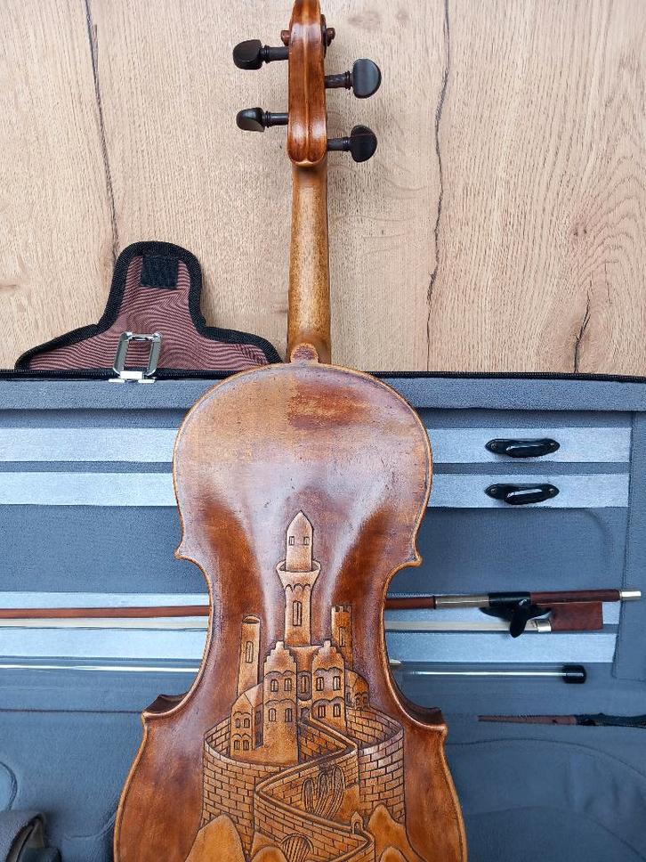 Bijzondere en unieke 4/4 viool!, Muziek en Instrumenten, Strijkinstrumenten | Violen en Altviolen, Gebruikt, Viool, 4/4-viool