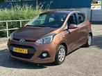 Hyundai I10 1.0i i-Motion Comfort Clima! Navigatie! 94.300 K, Voorwielaandrijving, Gebruikt, Euro 6, Bruin