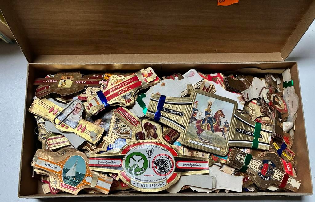 Doos vol sigarenbandjes, Ophalen of Verzenden, Gebruikt