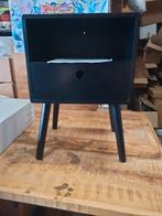 Woood Ozzy nachtkastje, Huis en Inrichting, Minder dan 45 cm, -, -, Zo goed als nieuw