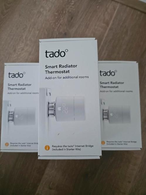 Tado Slimme Radiatorknop - Nieuw in Doos!, Doe-het-zelf en Verbouw, Thermostaten, Nieuw, Slimme thermostaat, Ophalen of Verzenden