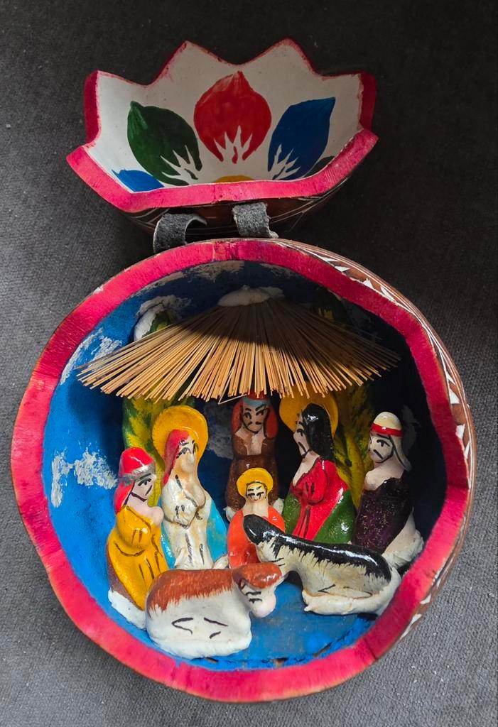 Peru kalebas: Kleurige afsluitbare kerststal, Diversen, Kerst, Ophalen of Verzenden