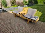 Stijlvolle houten tuinbank met uitklapbare tafel met kussens, Ophalen, Zo goed als nieuw