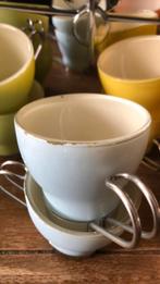 Vintage glazen koffiekopjes in pastel kleur “Vitrosax Italy”, Huis en Inrichting, Keuken | Servies, Glas, Overige stijlen, Kop(pen) en/of Schotel(s)