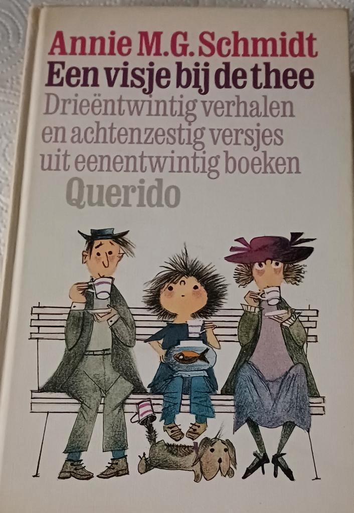 Een visje bij de thee - Annie M.G. Schmidt, Boeken, Kinderboeken | Jeugd | onder 10 jaar, Gelezen, Fictie algemeen, Ophalen of Verzenden