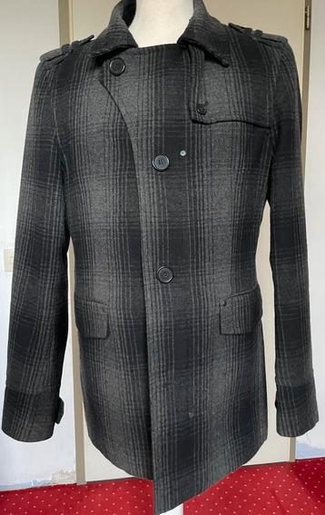 Grijs-zwarte Heren Winterjas. Maat: L beschikbaar voor biedingen