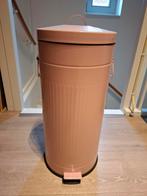 Roze Kwantum prullenbak met pedaal, Huis en Inrichting, Woonaccessoires | Prullenbakken, Ophalen, Met pedaal, 50 tot 75 cm, Zo goed als nieuw