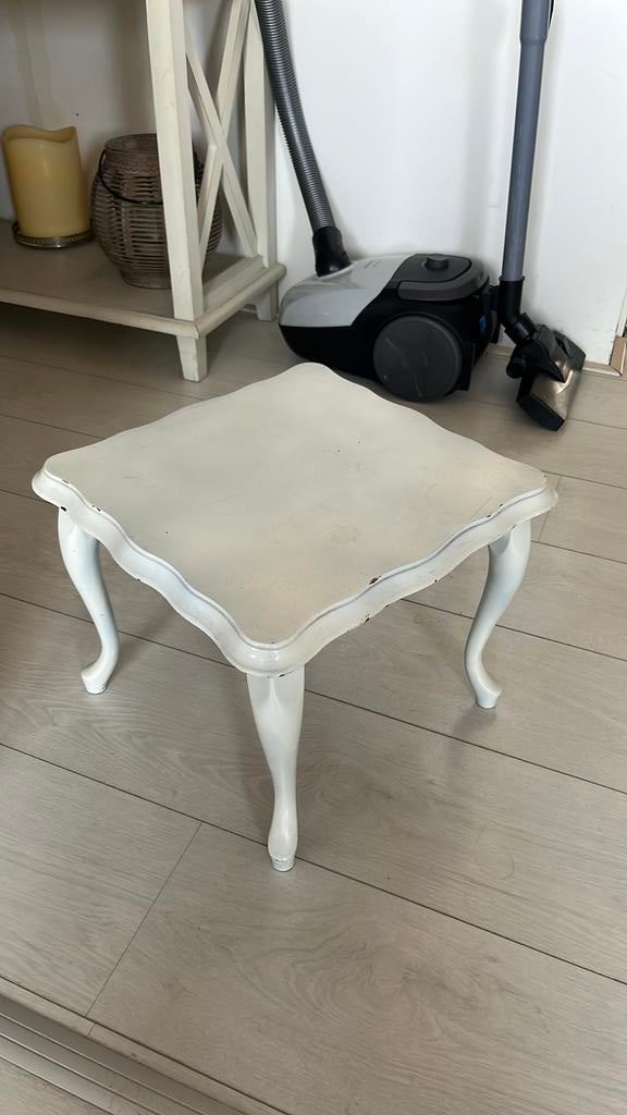 Brocant klein tafeltje wit, Ophalen, Gebruikt, 50 tot 100 cm, Minder dan 50 cm