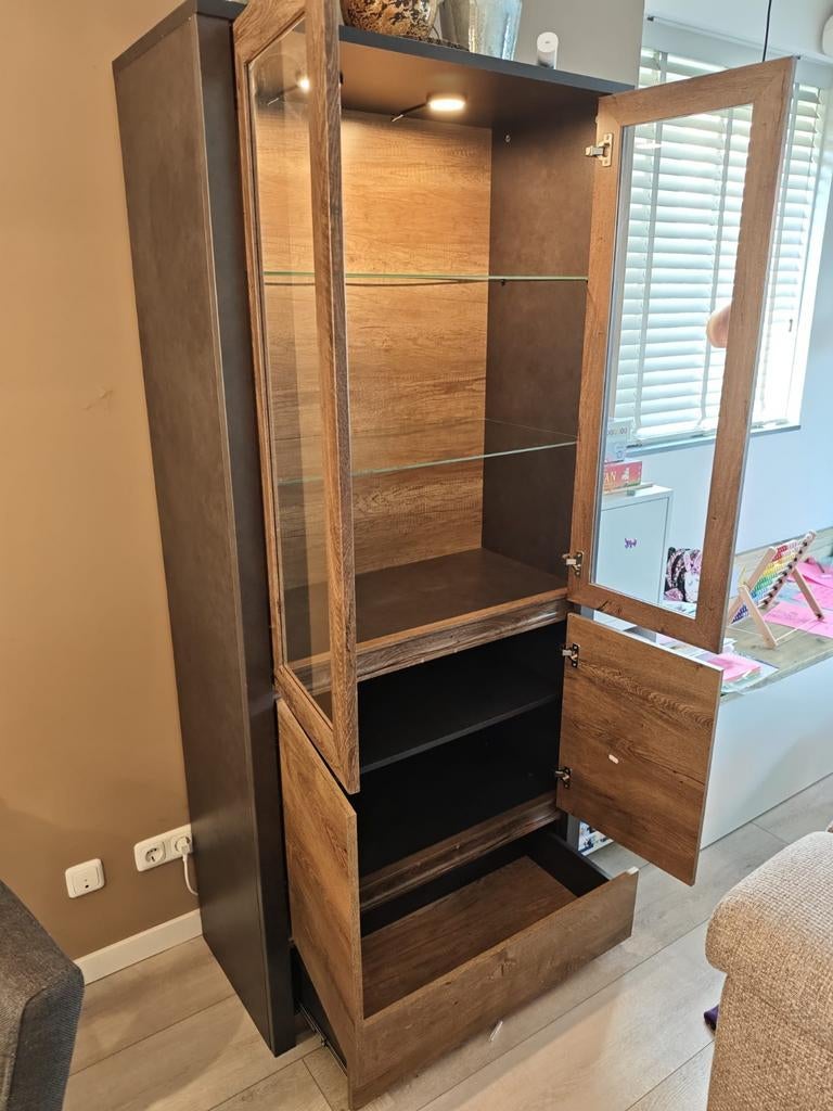 Prachtige servieskast met verlichting (spotjes), Ophalen, Gebruikt, Met deur(en), Glas