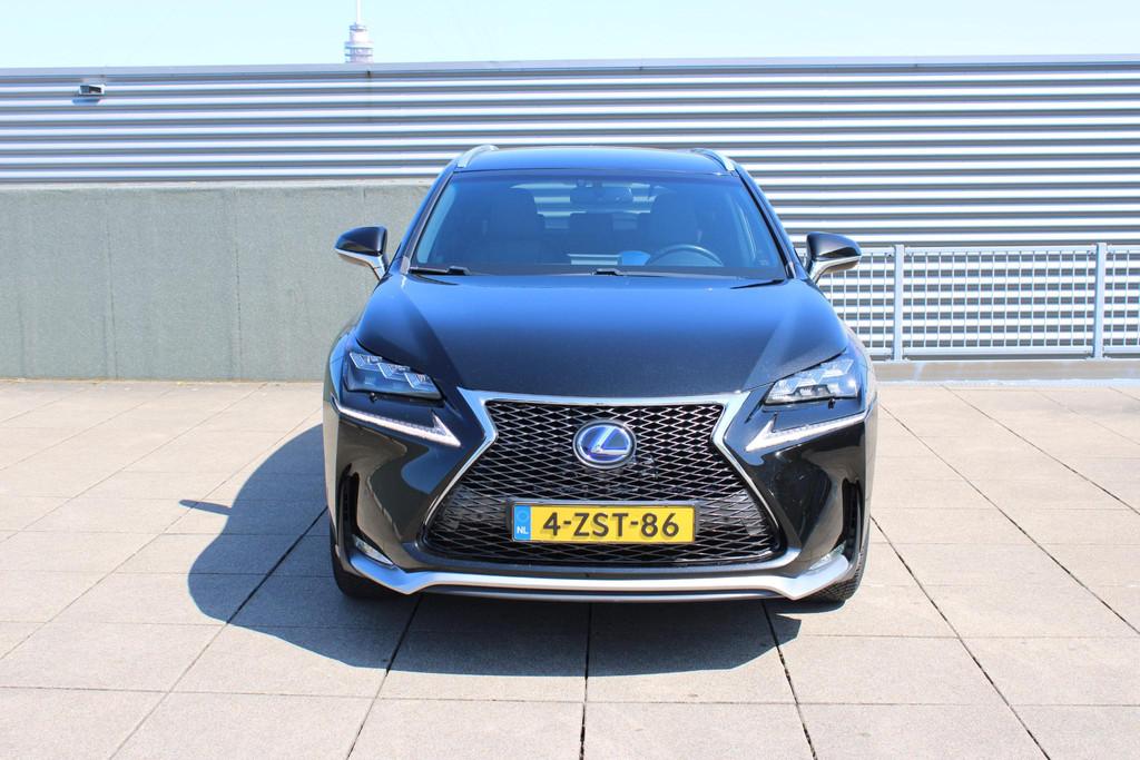 Lexus NX 300h AWD F Sport Line Lederen bekleding / Stoelverw, Auto's, Lexus, Automaat, Gebruikt, Euro 6, Bedrijf