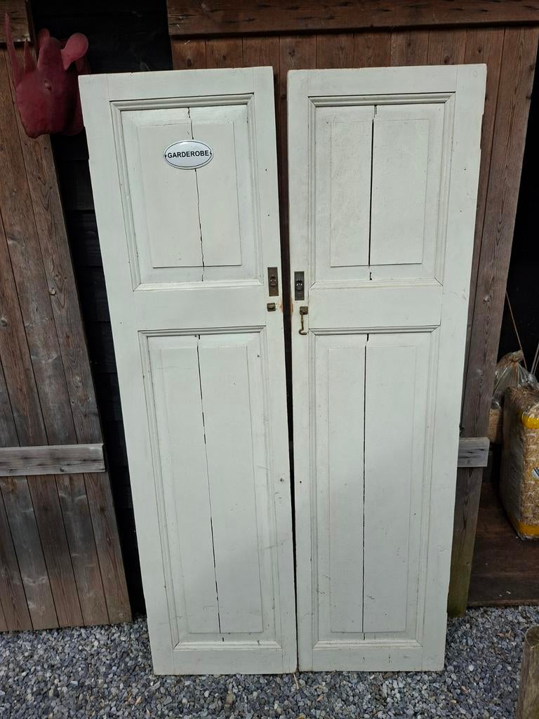 Set van 2 Brocante Garderobedeurtjes, Antiek en Kunst, Ophalen