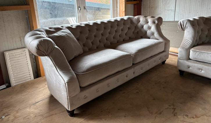 Zo goed als nieuwe 3- en 2-zits velours barok banken, Huis en Inrichting, Banken | Bankstellen, Zo goed als nieuw, Rechte bank