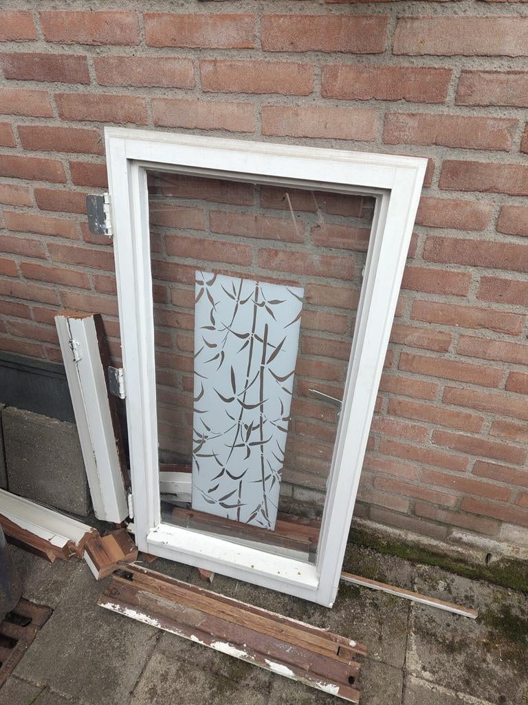 Raam 85x110x5 cm, Doe-het-zelf en Verbouw, Kozijnen en Schuifpuien, Raamkozijn, 75 tot 150 cm, Hout, Ophalen