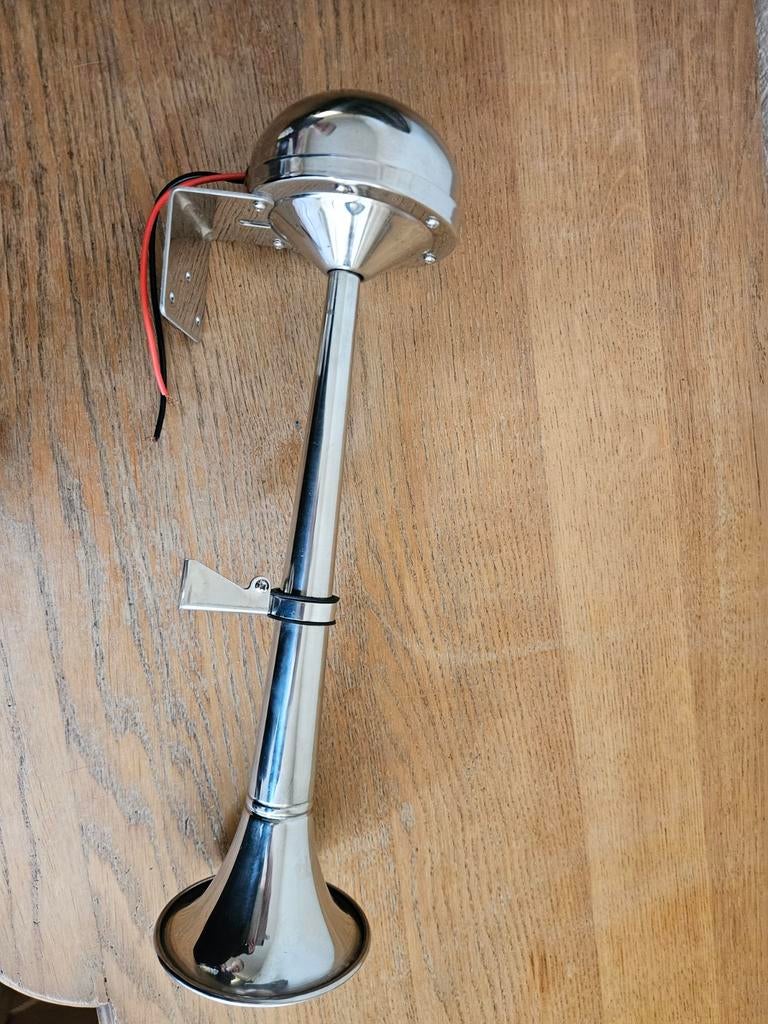 Nieuwe Luchthoorn 12v bieden, Ophalen
