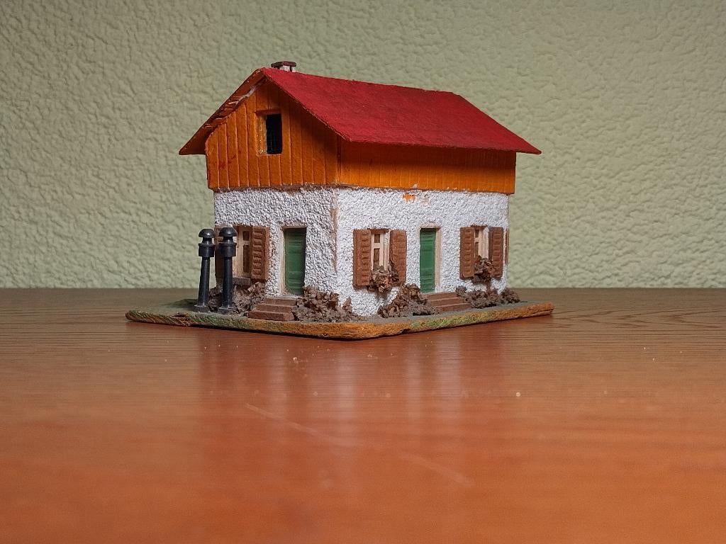 Faller 131 - Houten baanwachtershuisje - Jaren '50, Hobby en Vrije tijd, Modeltreinen | H0, Overige merken, Gebruikt, Gelijkstroom of Wisselstroom