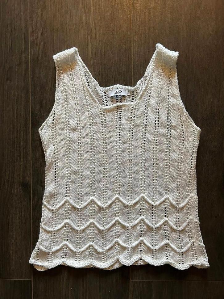 Leuk wit topje - Maat: S/M, Kleding | Dames, Tops, Gedragen, Wit, Zonder mouw, Ophalen of Verzenden