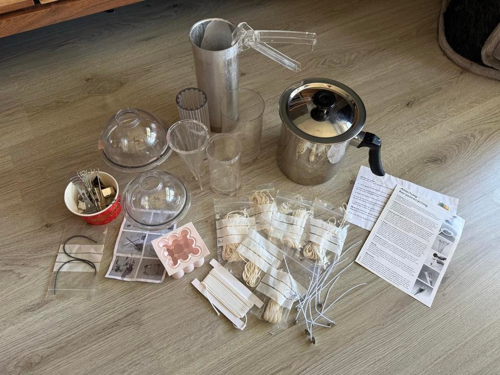 Kaarsen maken set: gietpan, mallen, diverse lonten, Ophalen, Gebruikt, Zilver, Metaal