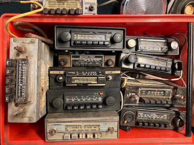 Autoradio's uit de 1960's, Auto diversen, Ophalen