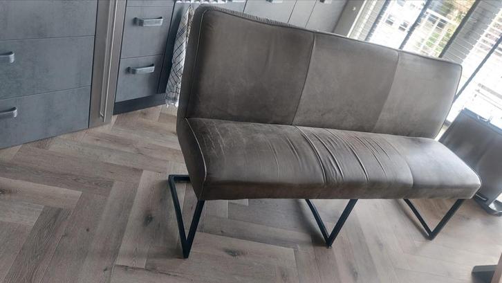 Twee bankjes voor eettafel of wachtruimte, Huis en Inrichting, Banken | Sofa's en Chaises Longues, Gebruikt, Tweepersoons, 150 tot 200 cm