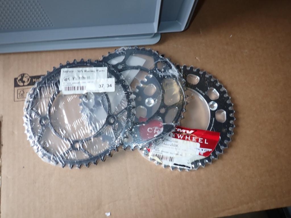 KTM SX65 SX 65 Achter Tandwiel 45T 3 stuks, Motoren, Verzenden