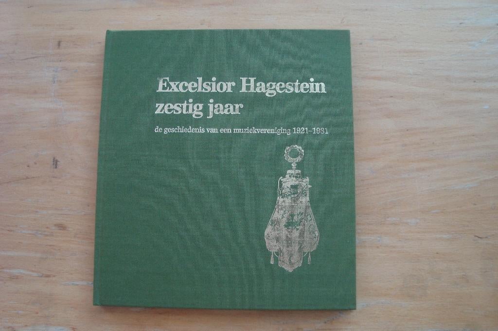 Hagestein Excelsior zestig jaar drie stuks zie foto's, Ophalen of Verzenden, 20e eeuw of later, Gelezen