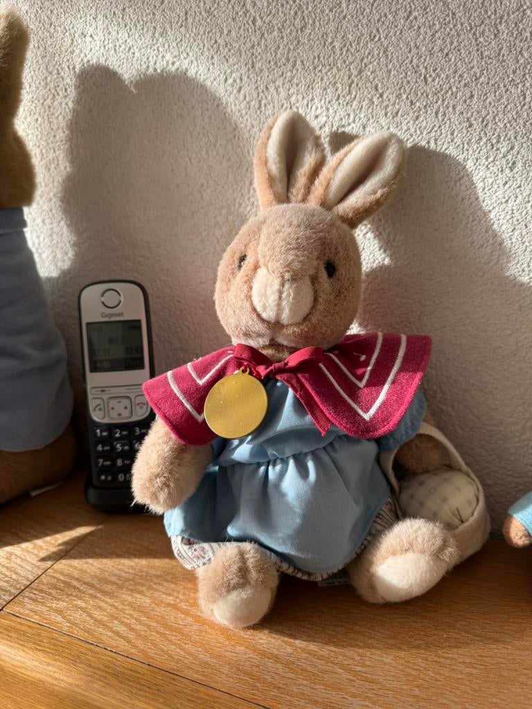 Old mrs Rabbit Beatrix Potter, Ophalen of Verzenden, Zo goed als nieuw