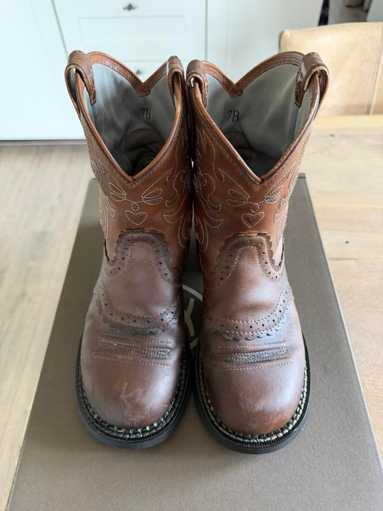 Ariat Fatbaby, Ophalen of Verzenden, Zo goed als nieuw, Western, Schoeisel