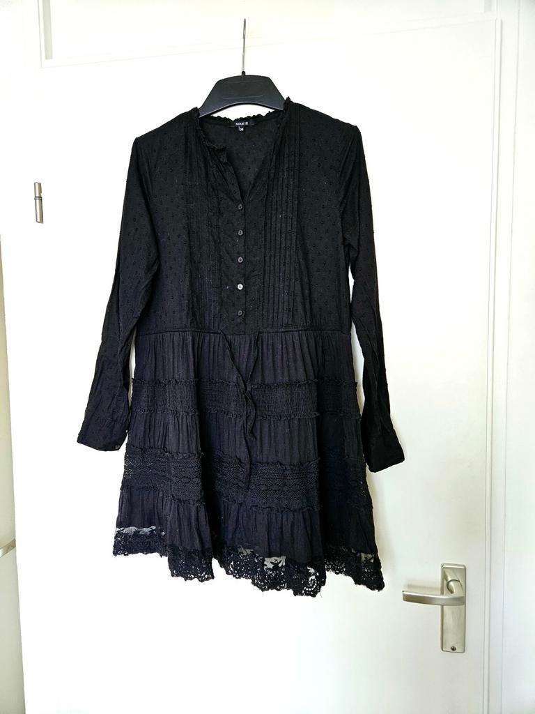 Zwarte jurk Nikkie, Kleding | Dames, Zwart, Ophalen of Verzenden, Zo goed als nieuw, Nikkie
