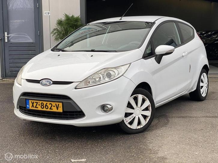 Ford Fiesta 1.25 Titanium | APK | AIRCO | ELEKTRISCHE RAMEN, Auto's, Ford, Bedrijf, Te koop, Fiësta, ABS, Airbags, Airconditioning
