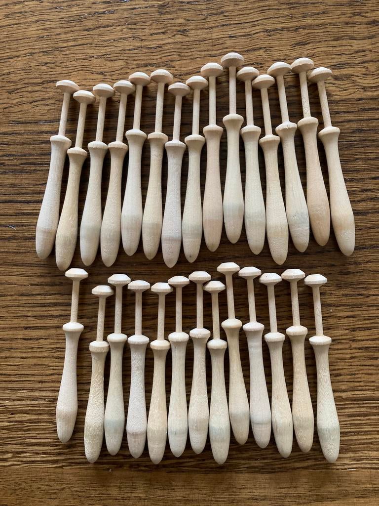 Kantklosjes 28, Ophalen of Verzenden, Gebruikt, Klos(sen)