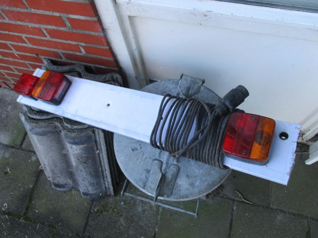 €20.= AANHANGER VERLICHTINGSBALK, Ophalen, Gebruikt