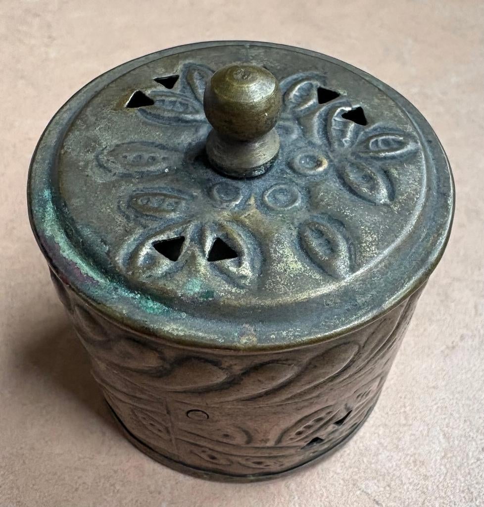 Oude messing potpourri- of tabakspotje, India, Ophalen of Verzenden