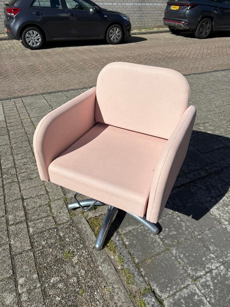 Kappers stoel, oud roze, Huis en Inrichting, Stoelen, Ophalen, Kunststof, Gebruikt, Overige kleuren