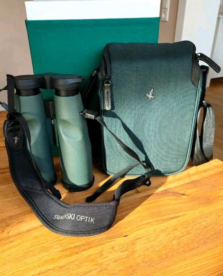 Swarovski SLC 10x56 verrekijker, Zo goed als nieuw, 8 tot 12x, Met hoes of tas, Porro (met knik)